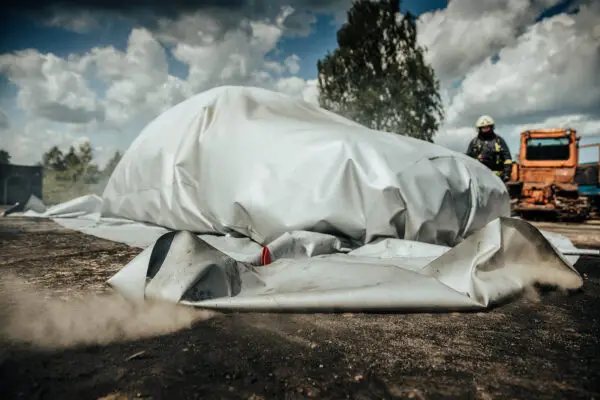 Manta contra incêndio para veículos elétricos